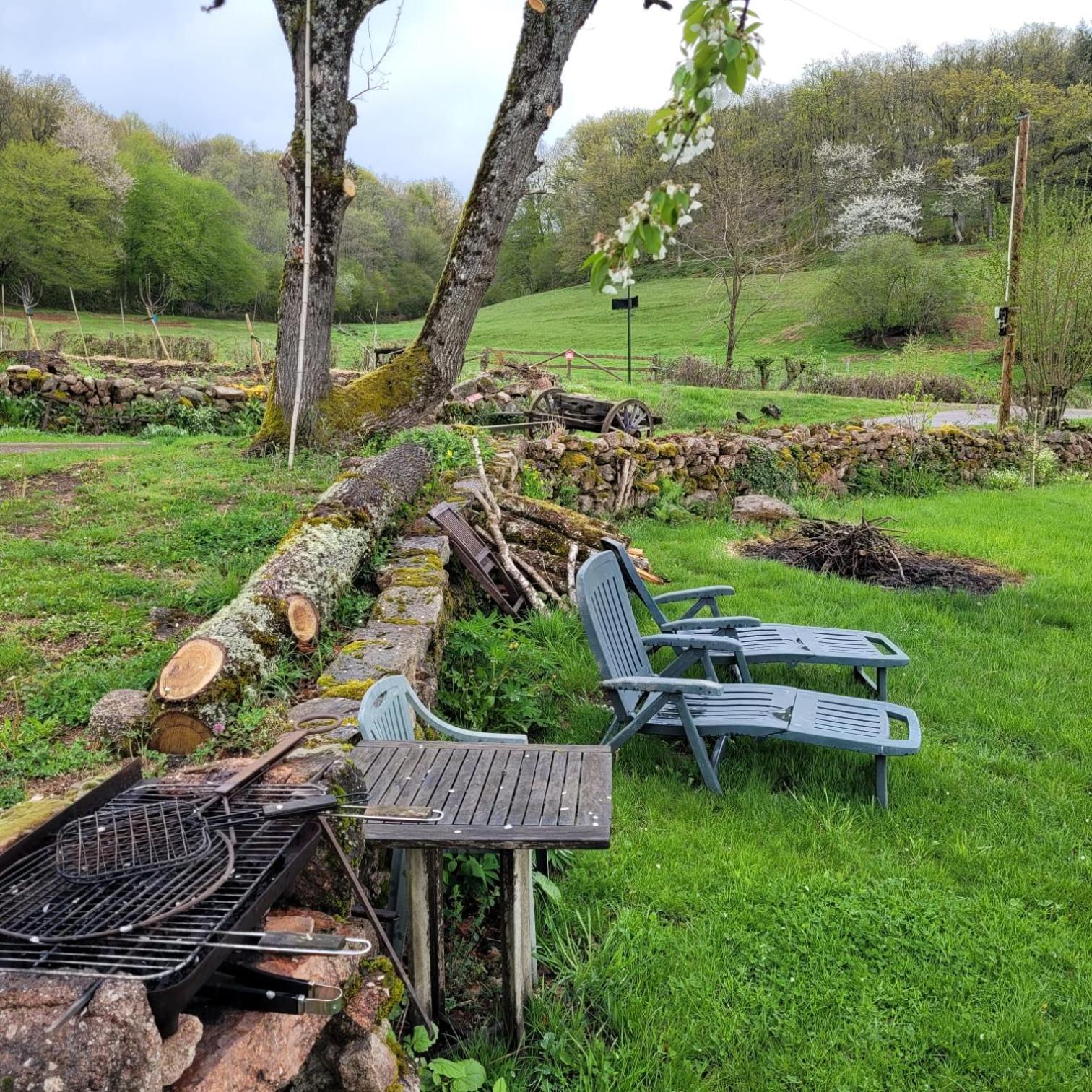 Roulotte Maisonthiers Holiday home Blanot (Cote-d'Or)