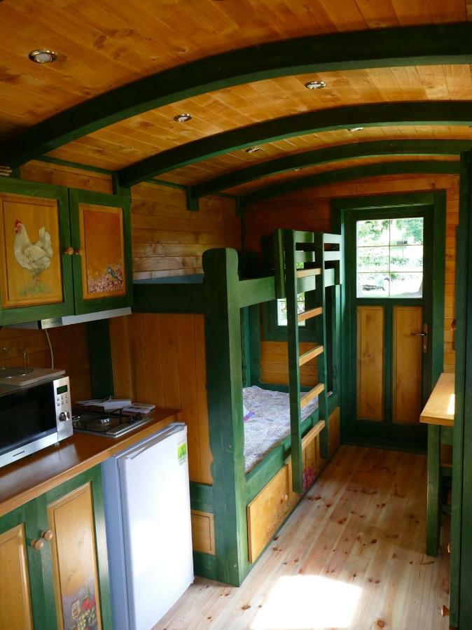 Holiday home Roulotte Maisonthiers Blanot (Cote-d'Or)